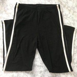 So One-Stripe Capri Leggings